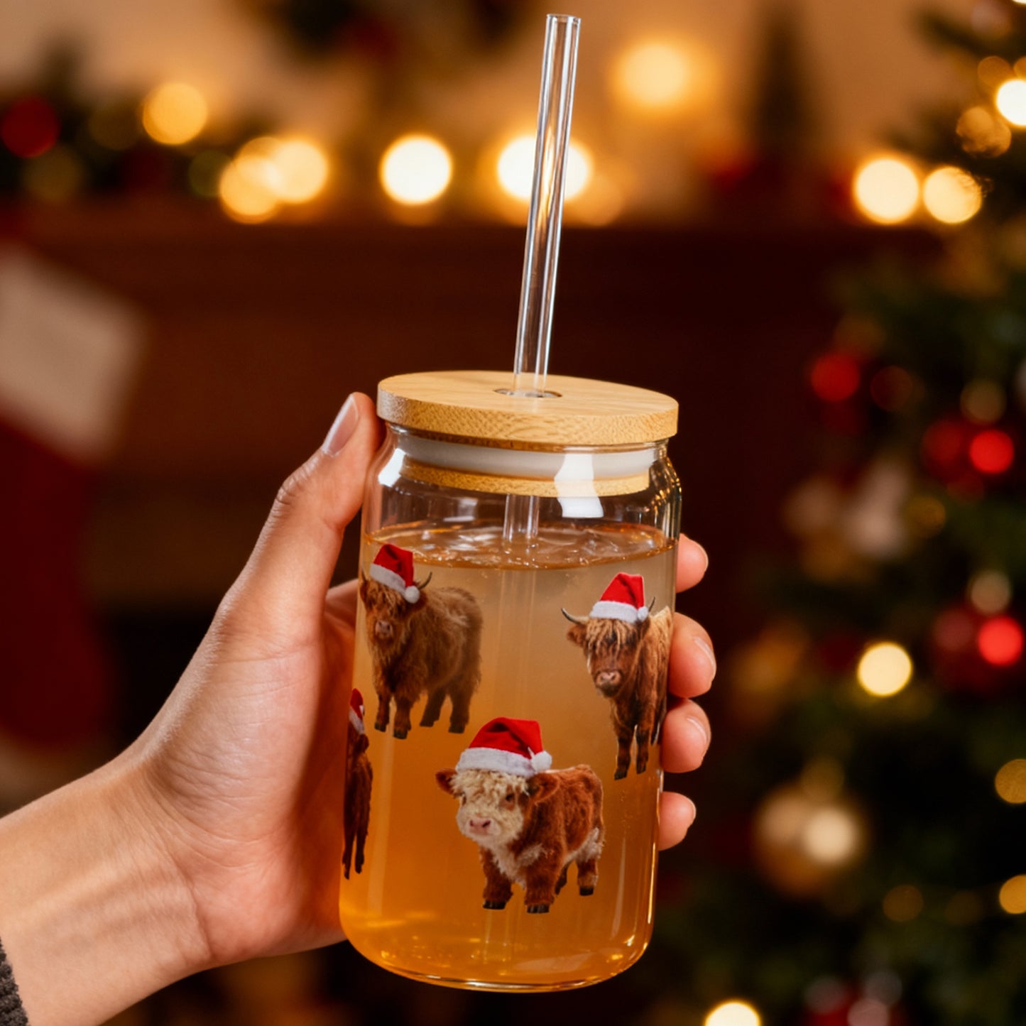 Highland Cow Christmas Glass Cup – 16oz Sipper with Bamboo Lid & Straw
